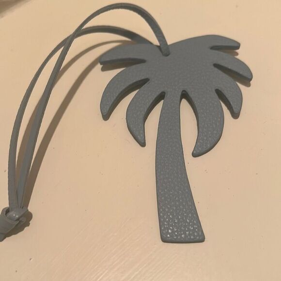 Sexy Little Vintage Handmade palm tree Leather Bag Charm Cute Nature Keychain - Picture 1 of 6